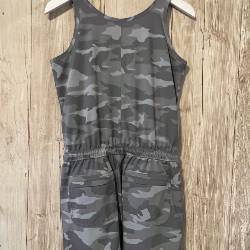 🛍️BOGO FREE Athleta Girl On The Go Romper Camo - Picture 2 of 4